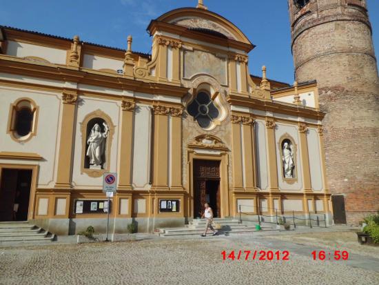 Parrocchia DI Santi Cosma E Damiano