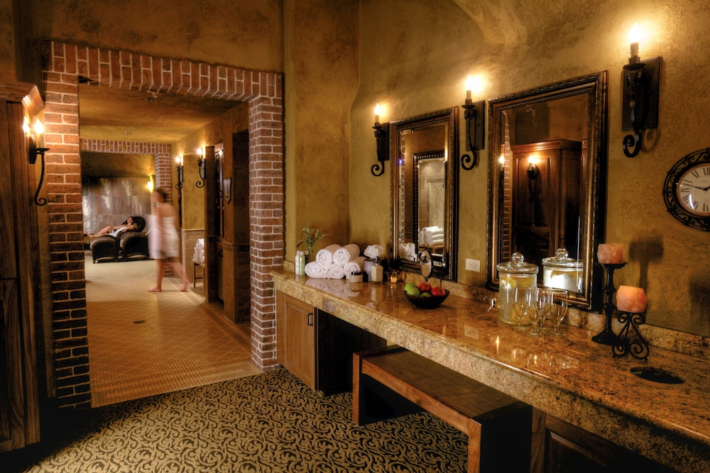 Terra Luna Spa
