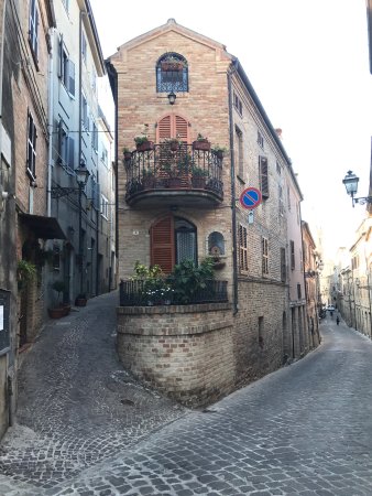 The Narrowest Alley in Italy