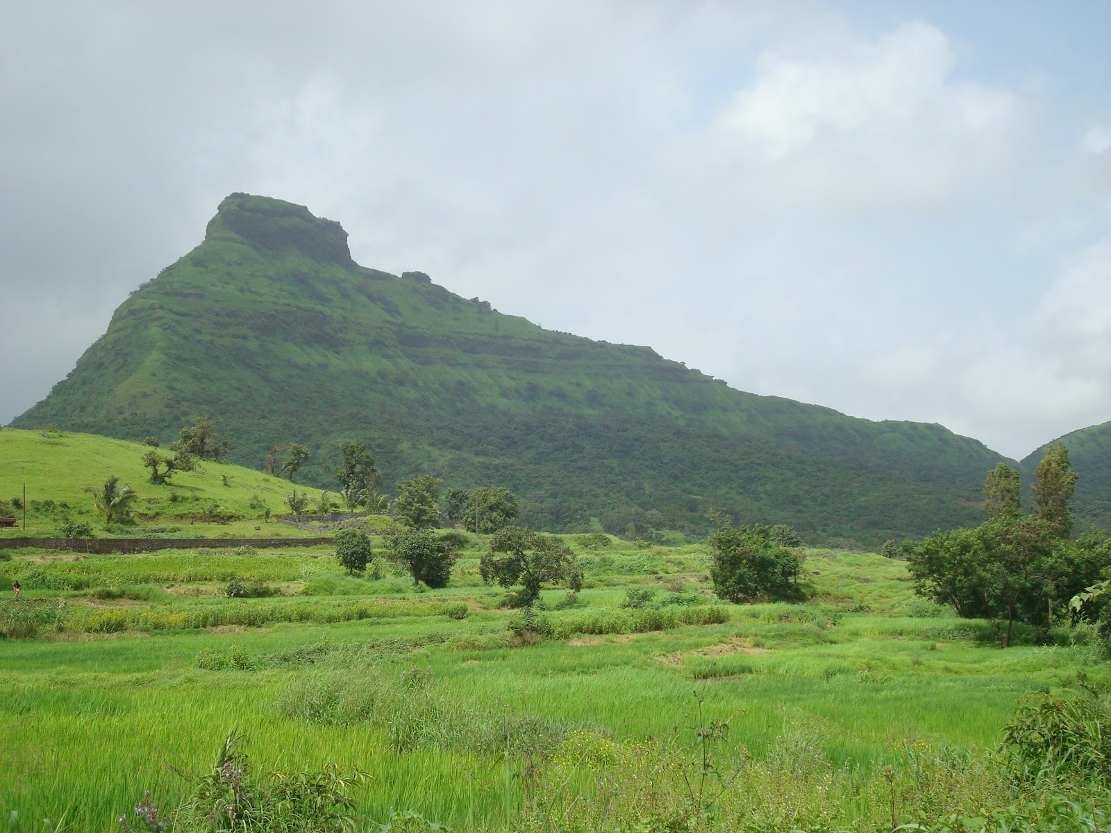 Tikona Fort