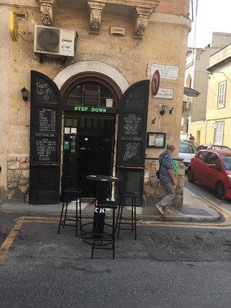 Step Down Bar
