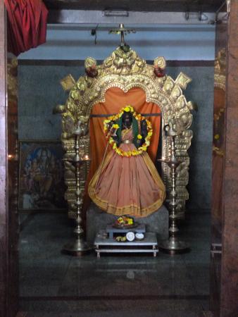 Sri Ananda Lingeshwara Temple
