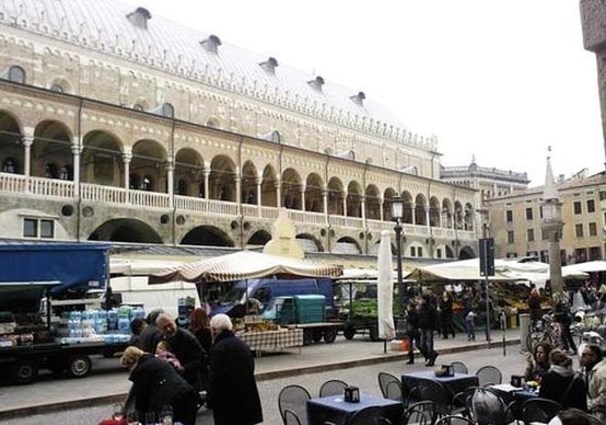 Sotto il Salone