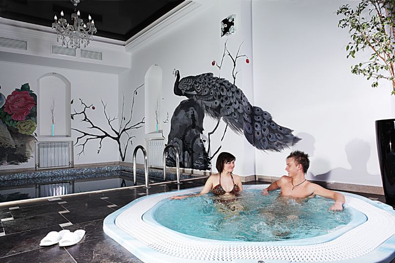 SPA Center Adam and Eve