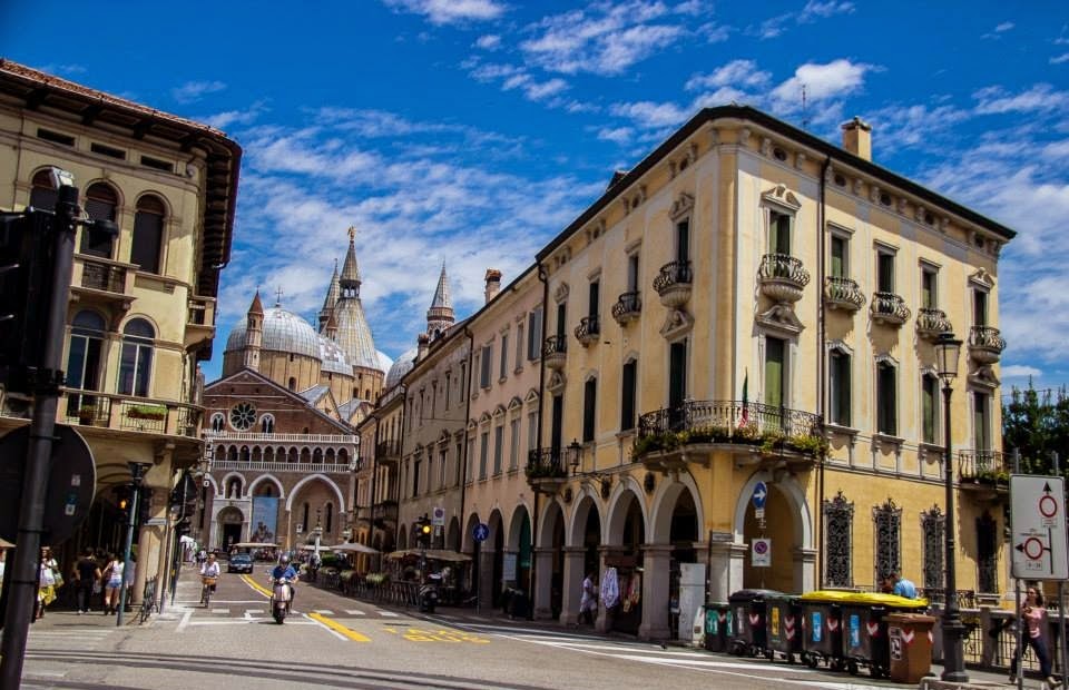 Via Belzoni