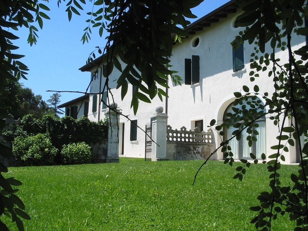 Villa Rigutti, Policreti