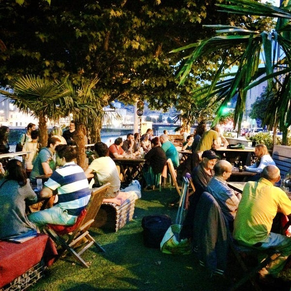 Monkeys Cafe.Bar