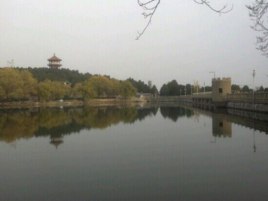 Wangmu Pond