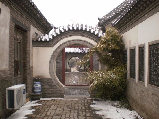 Weifang Shihuyuan Garden - Outdoor Museum