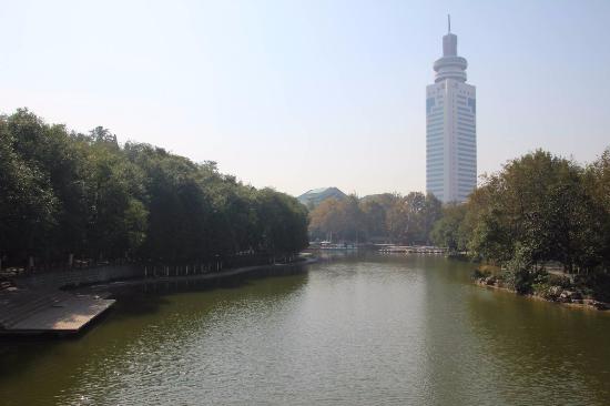 Ji'ning People's Park