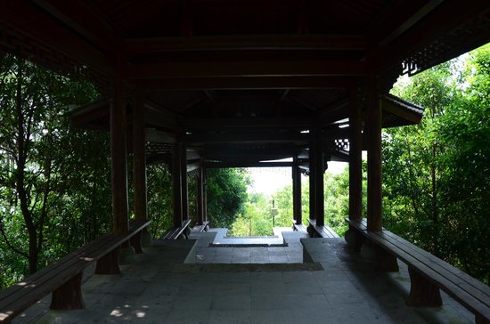 Lishui Liandu Baiyun Mountain