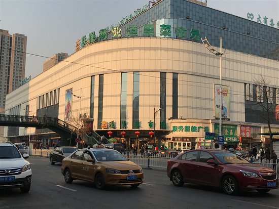 New 100 Store