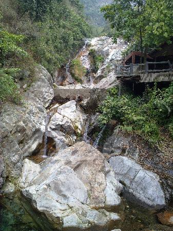 Yingde Tianmen Ditch Scenic Resort