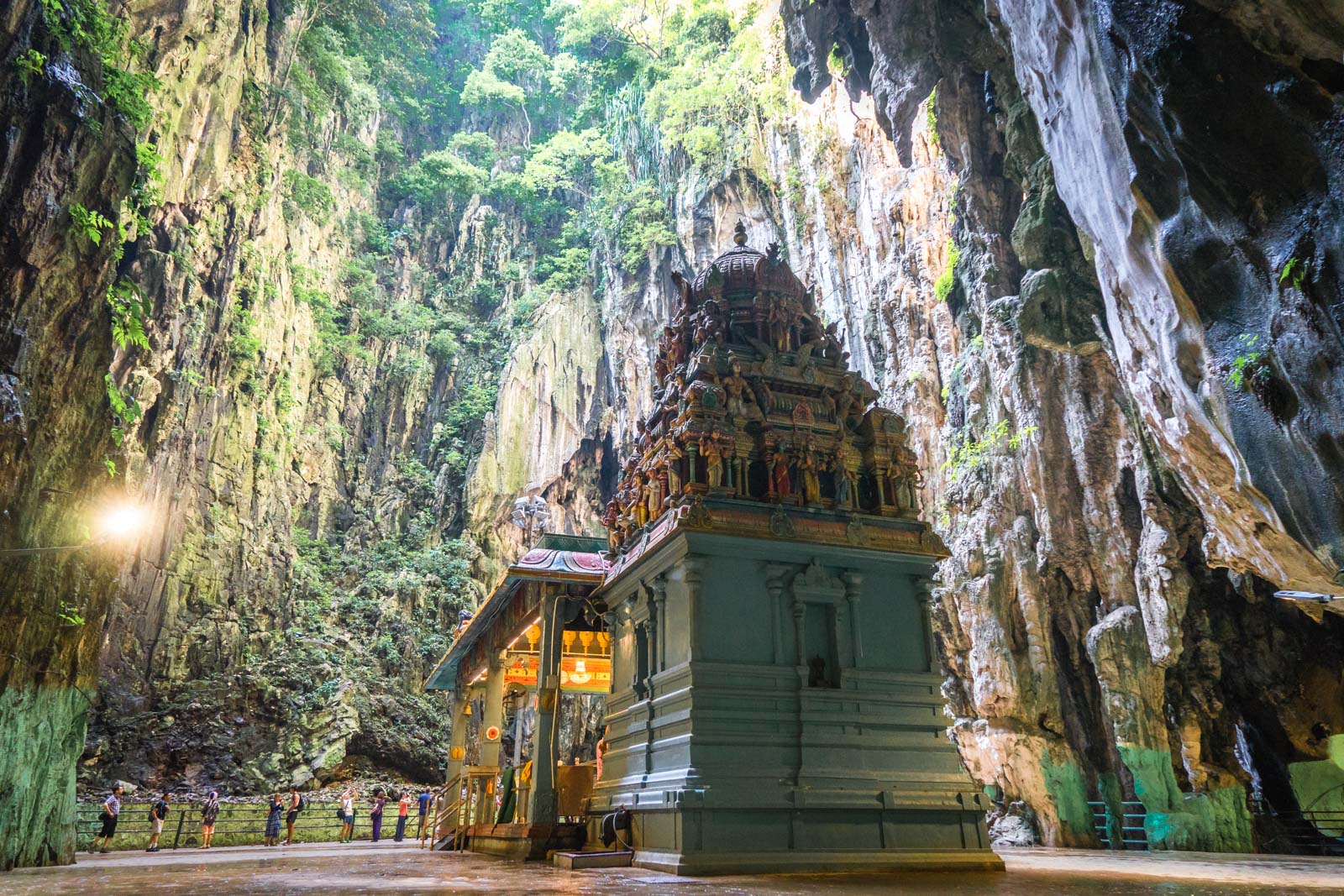 Jinzhou Guanyin Cave