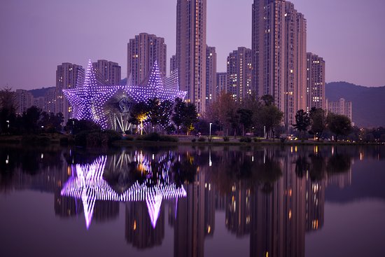 Meixi Lake Light Show