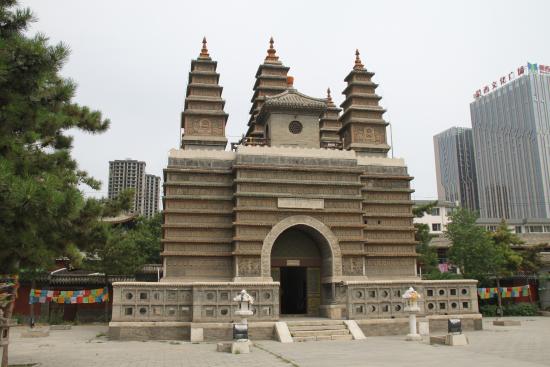 Hohhot Five-Pagoda Temple (Wuta Si)