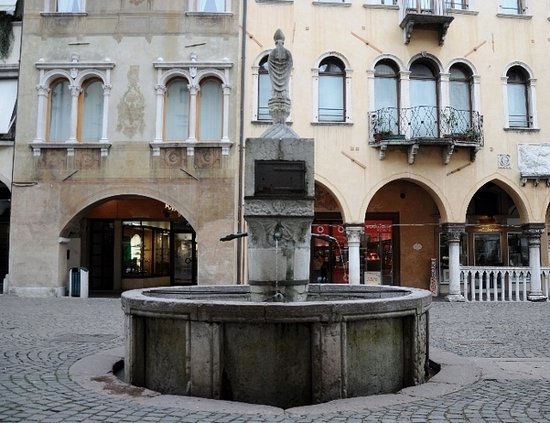 Fontana di San Lucano