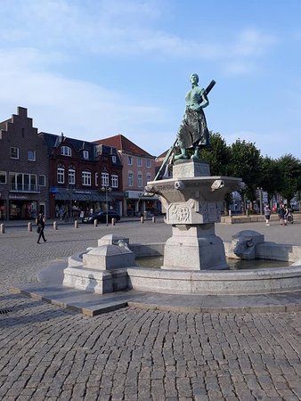 Asmussen-Woldsen-Denkmal
