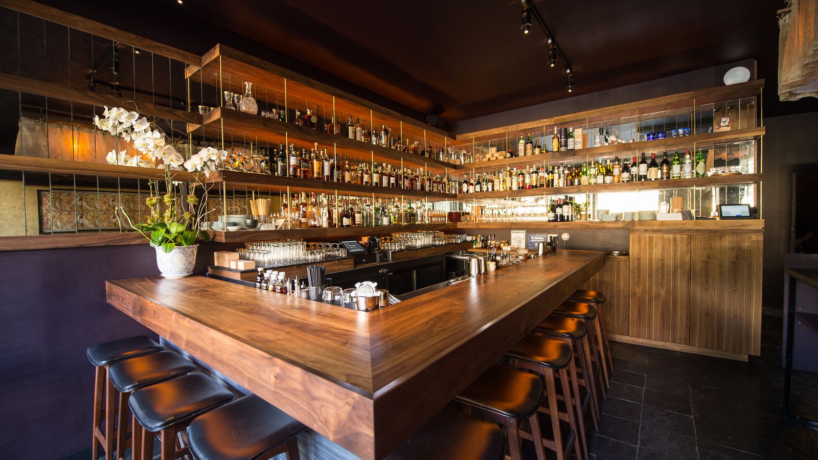 Helmle Bar
