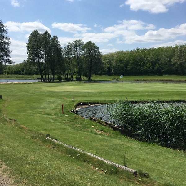 Hencse National Golf and Country Club