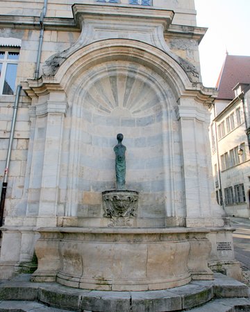 Fontaine Saint-Quentin