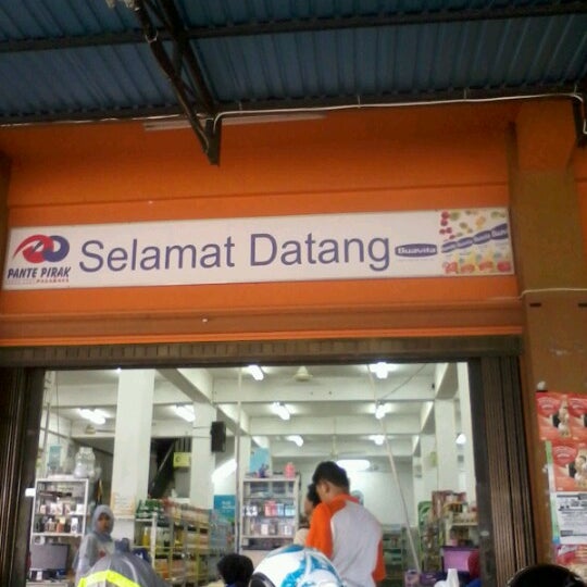 Pante Pirak Supermarket