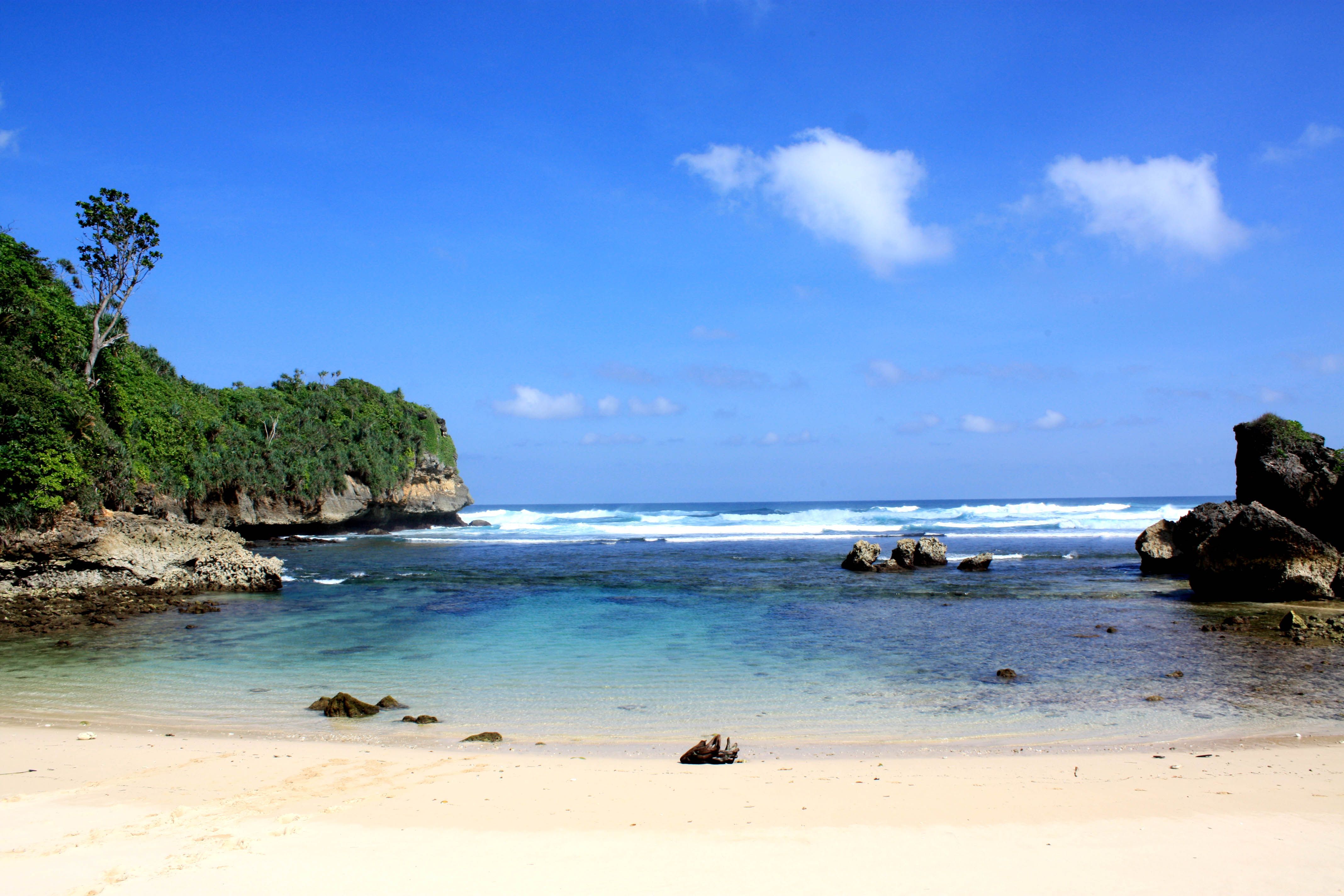 Goa Cina Beach