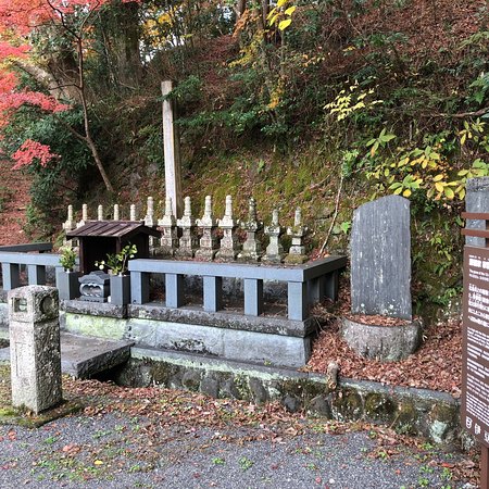 Grave of Jusanshi