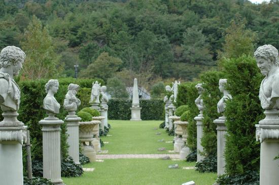Fukayama British Garden