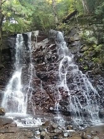 Haha no Shirataki Waterfall