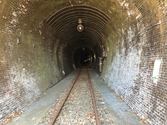 Ohikage Tunnel Walkway