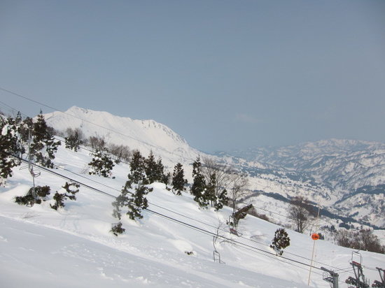 Charmant Hiuchi Snow Resort