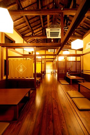Japanese Soul Experience Course (Sushi Making or Sake Tasting