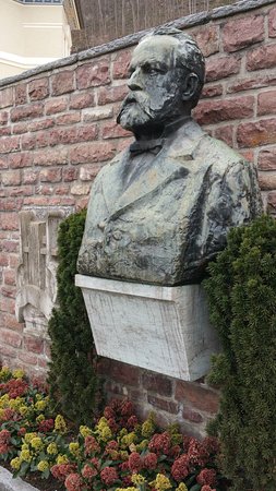 Bas-Relief to Josef Rheinberger