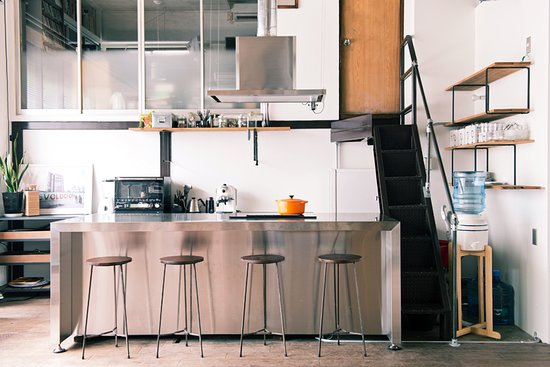 Kontacto East Studio