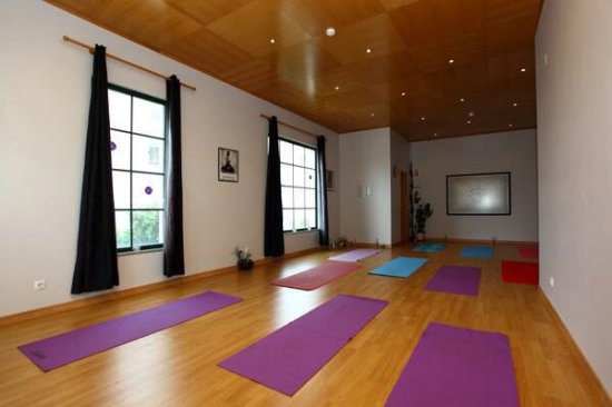 Lulushanti Yoga