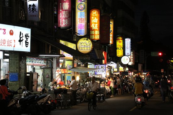 Dalong Street Night Market