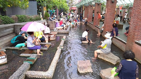 Tangweigou Jiaosi Hot Spring Park