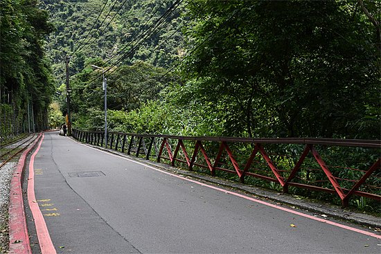 Qingren Trail