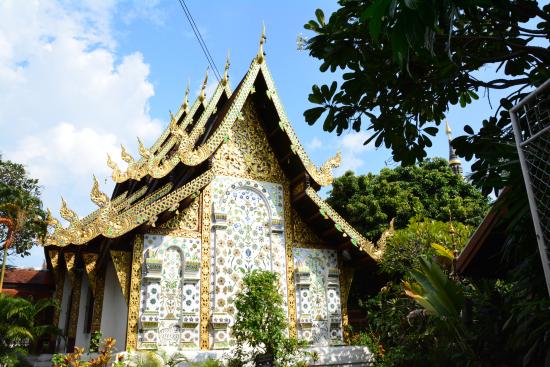 Wat Gate Khar Rnam