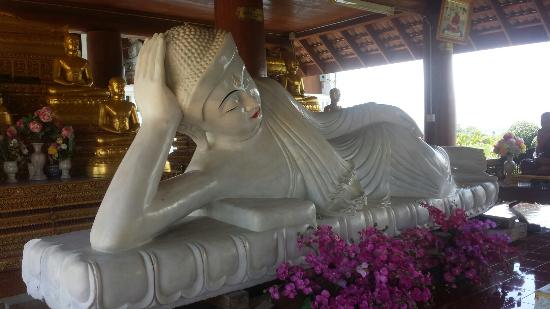 Wat Aranyawiwake (Baan Pong)