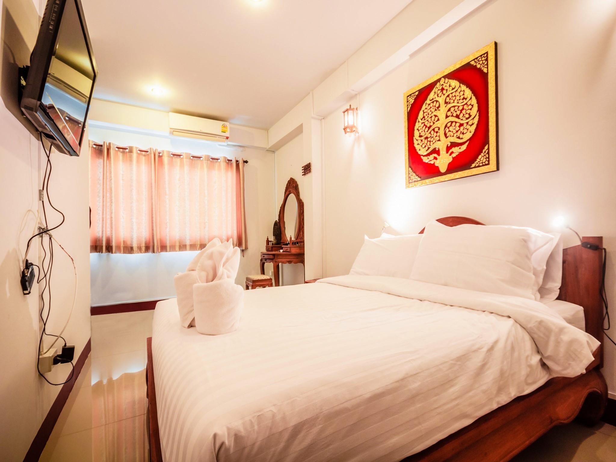 Tulip House& Massage