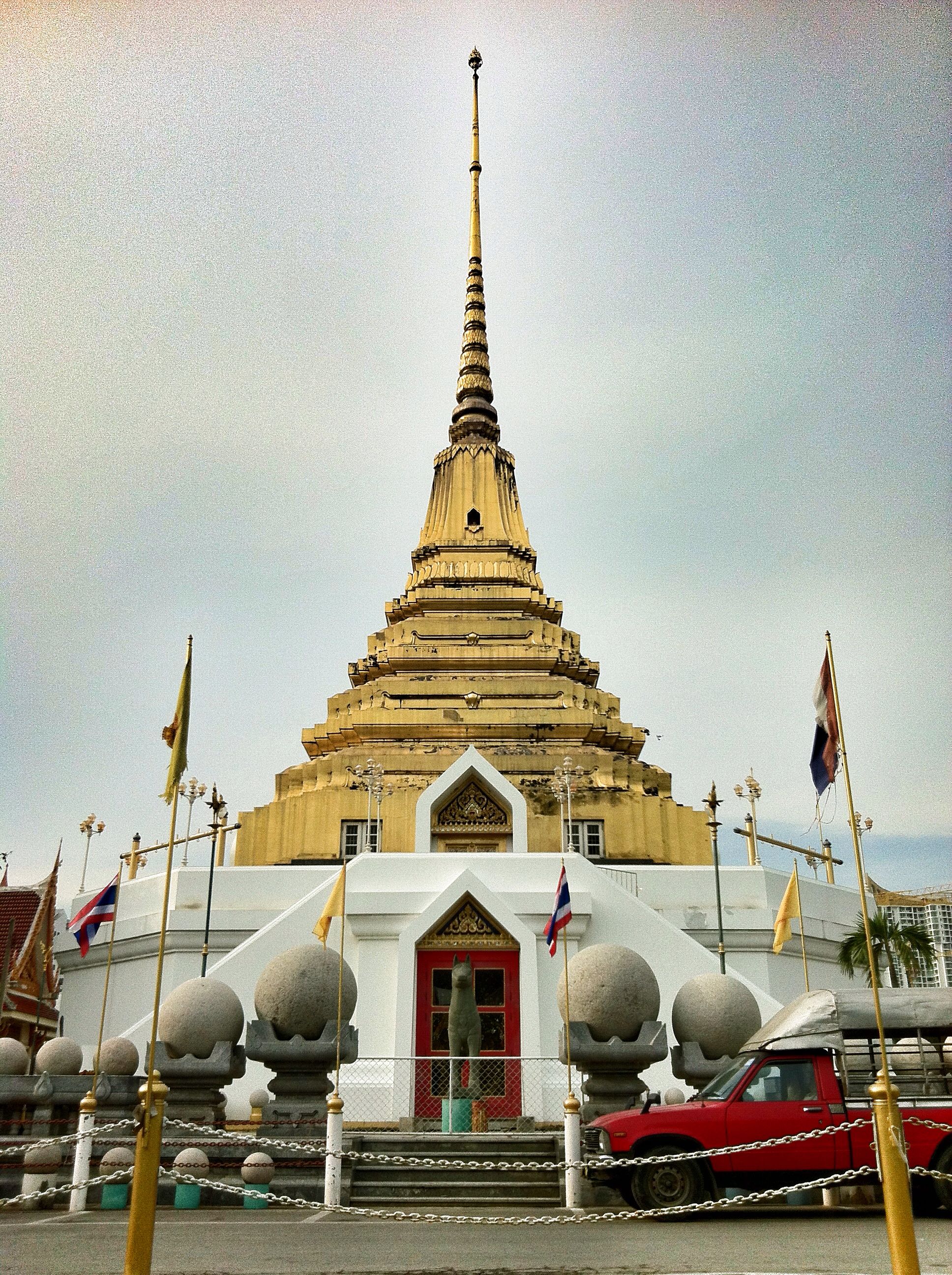 Wat Uthai Tharam
