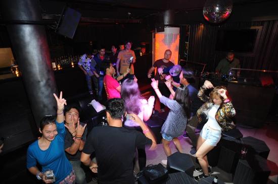 Khaosan Pub Crawl by BNV