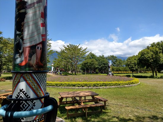 Jhih Ka Syuan Forest Park