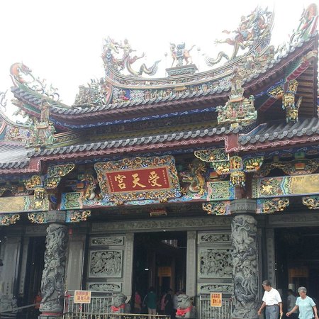 Songbolin Shotien Temple