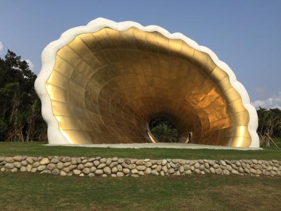 Qijin Shell House