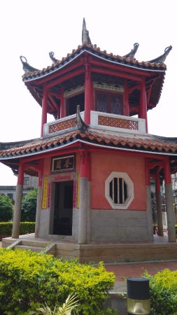 Kueishing Temple