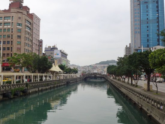 Keelung 12 Zodiac Bridge