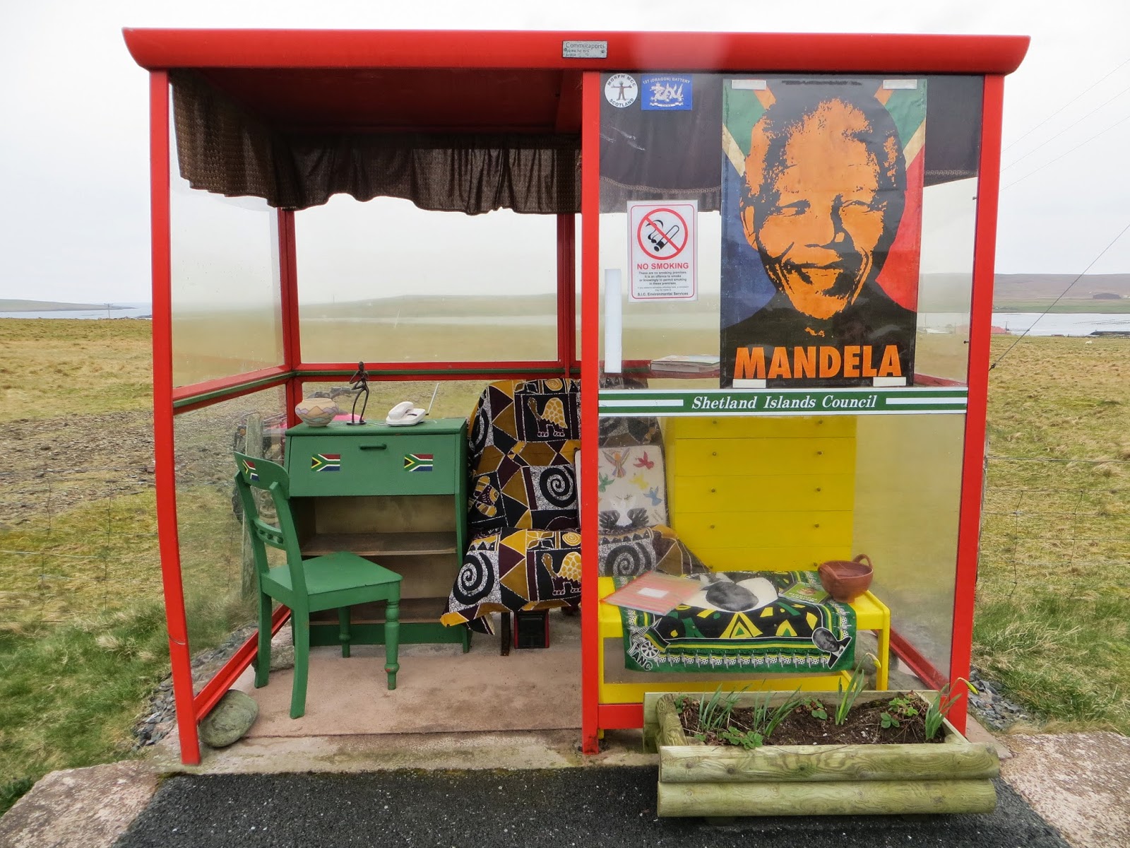 Bobby's Bus Shelter